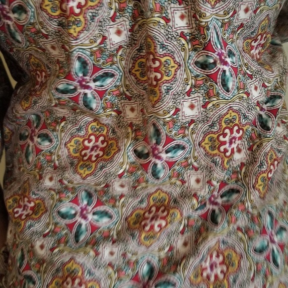 Batique Off The Shoulder Blouse - Picture 3 of 3